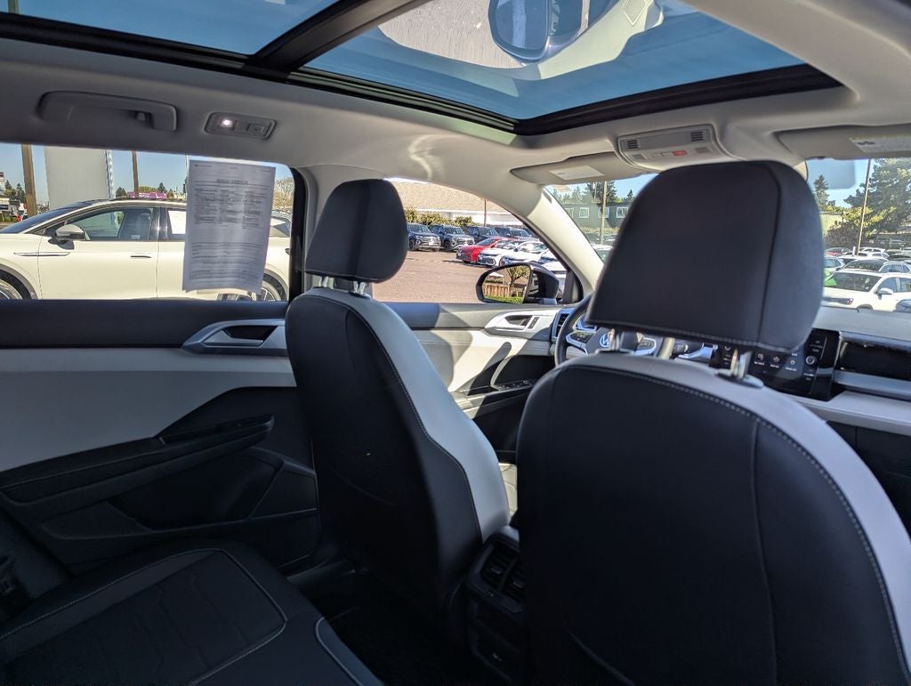 2025 Volkswagen Taos 1.5T SE