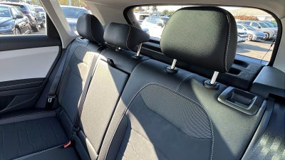 2027 Volkswagen Taos 1.5T SE