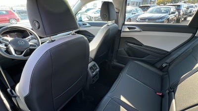 2027 Volkswagen Taos 1.5T SE