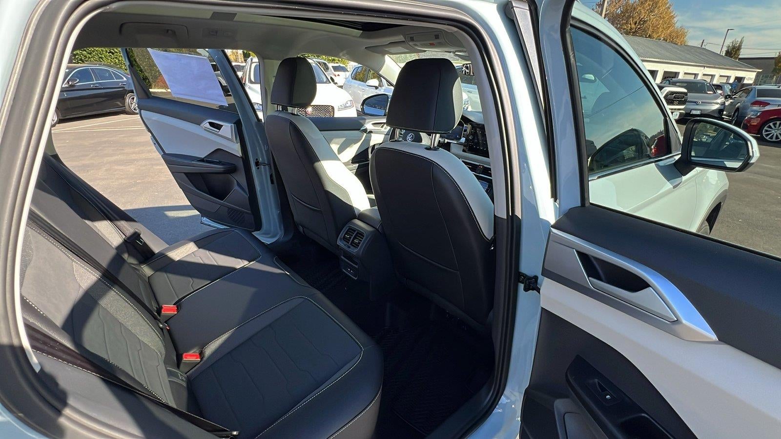 2027 Volkswagen Taos 1.5T SE