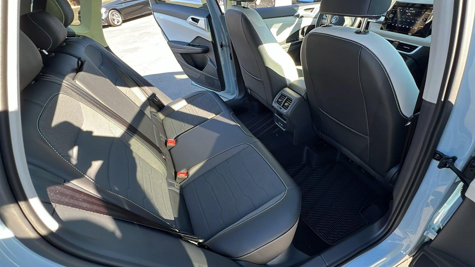 2027 Volkswagen Taos 1.5T SE