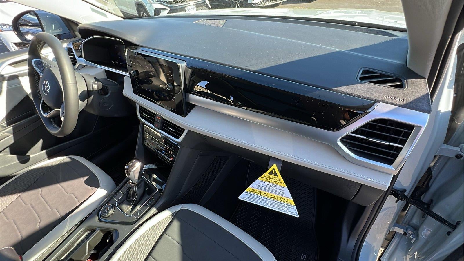 2027 Volkswagen Taos 1.5T SE
