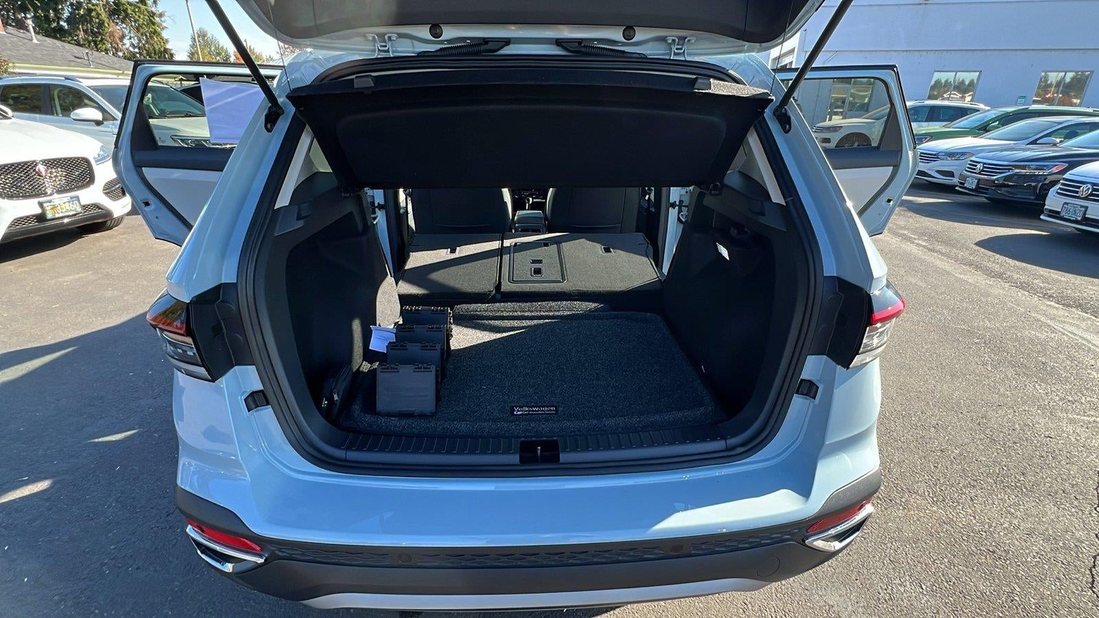 2027 Volkswagen Taos 1.5T SE