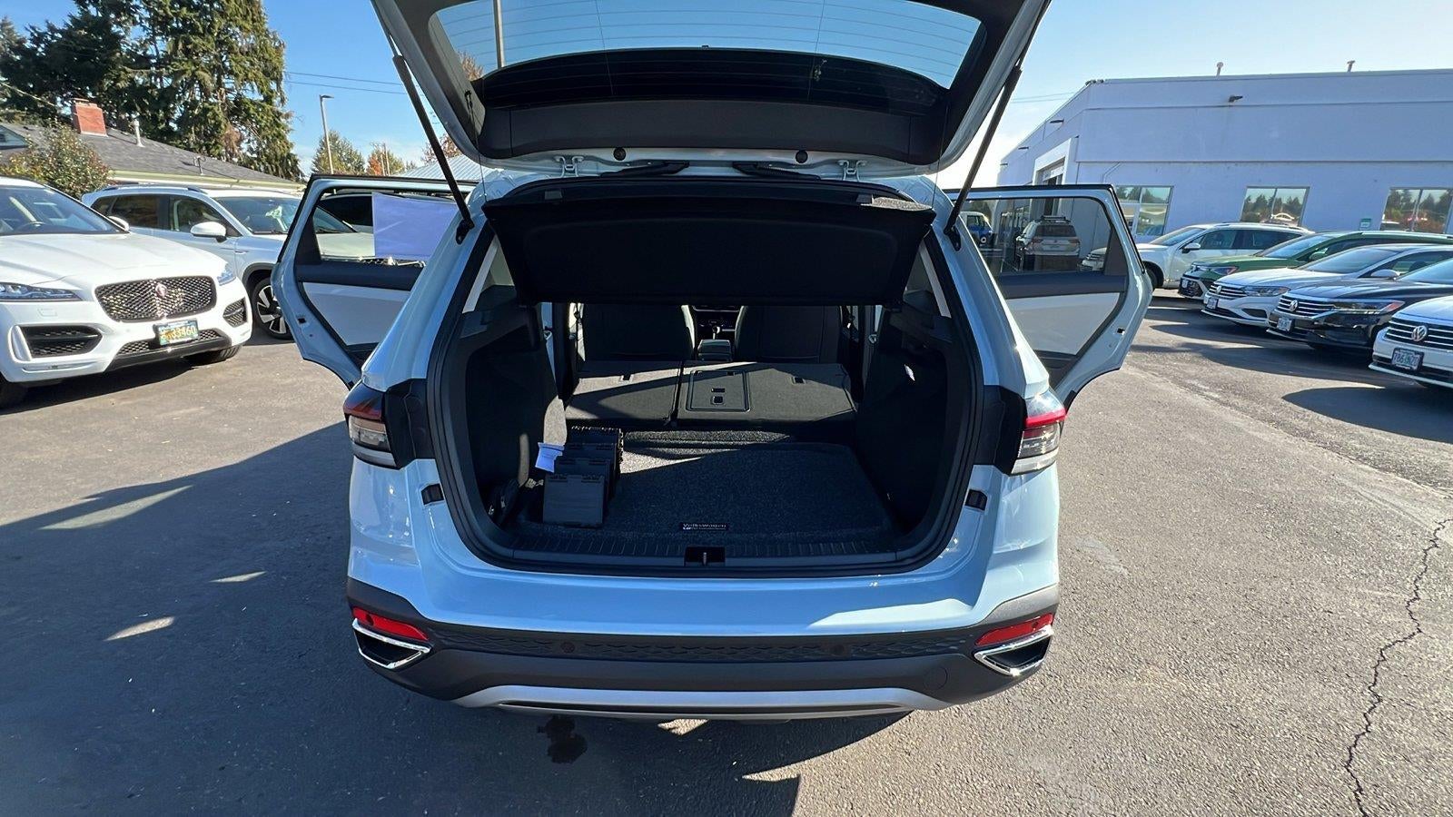 2027 Volkswagen Taos 1.5T SE