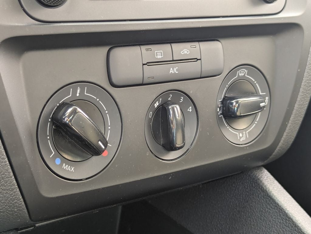 2015 Volkswagen Jetta 2.0L S