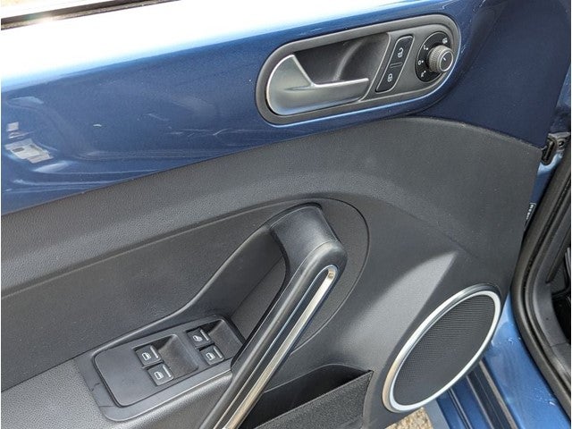 2018 Volkswagen Beetle 2.0T S