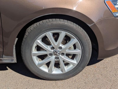 2012 Volkswagen Jetta SE w/Convenience & Sunroof PZEV