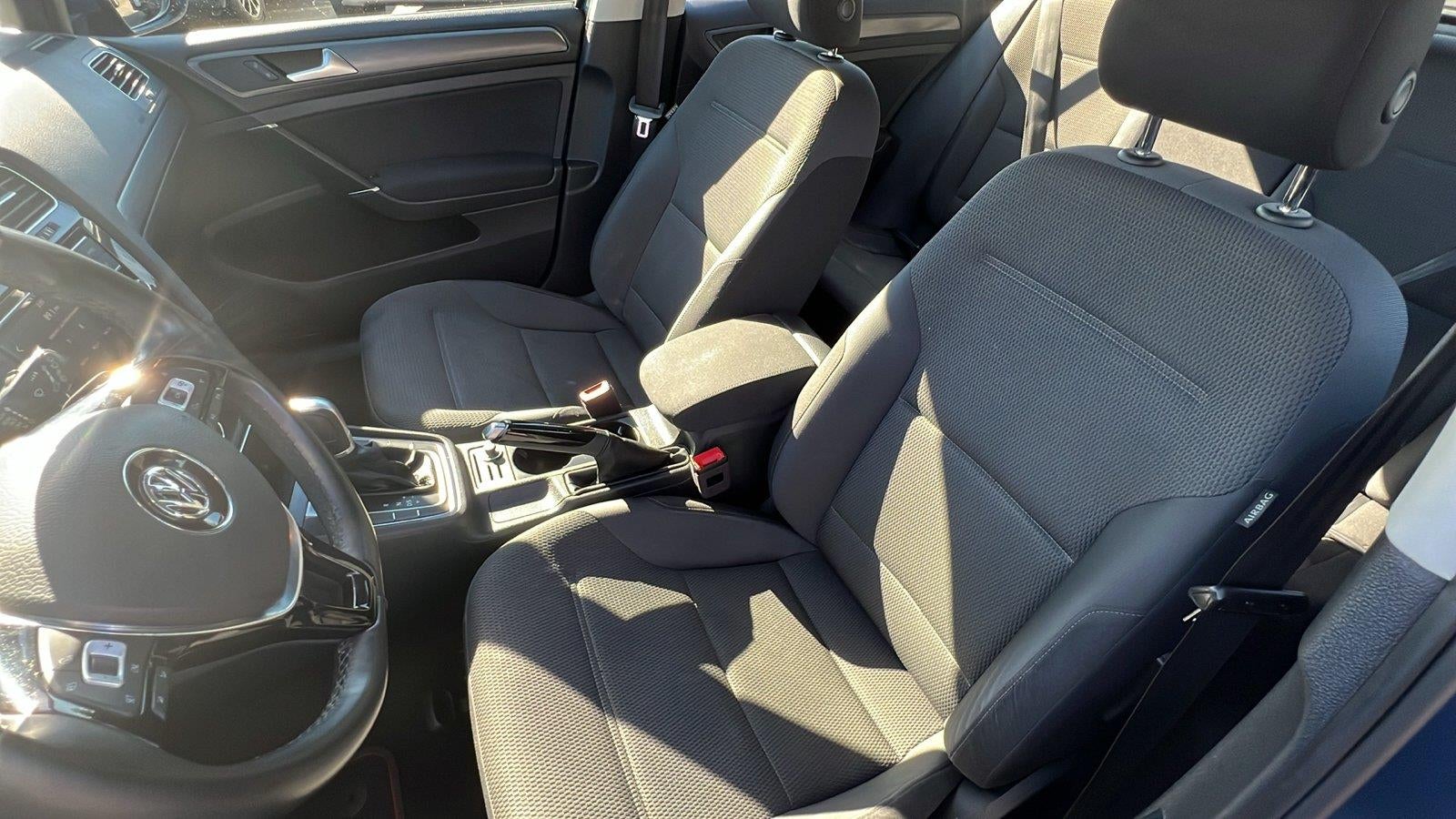 2018 Volkswagen Golf S