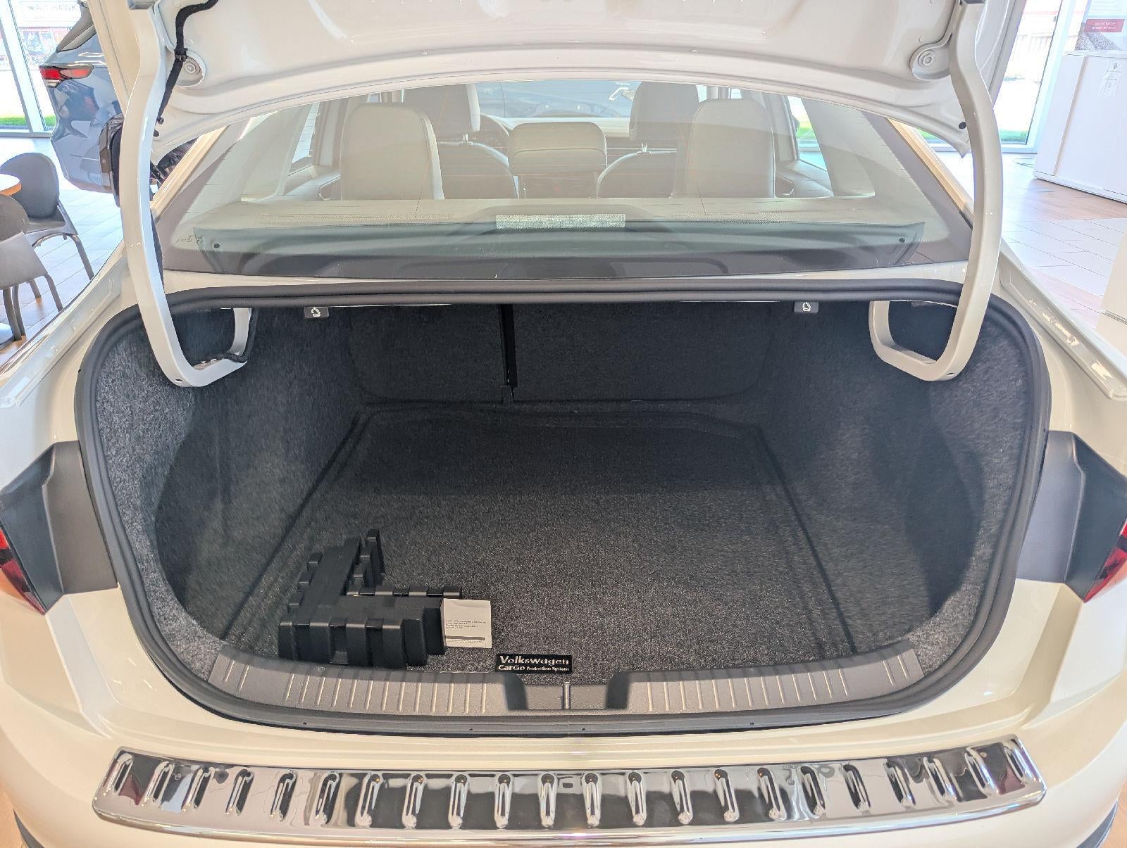 2027 Volkswagen Jetta 1.8T SEL