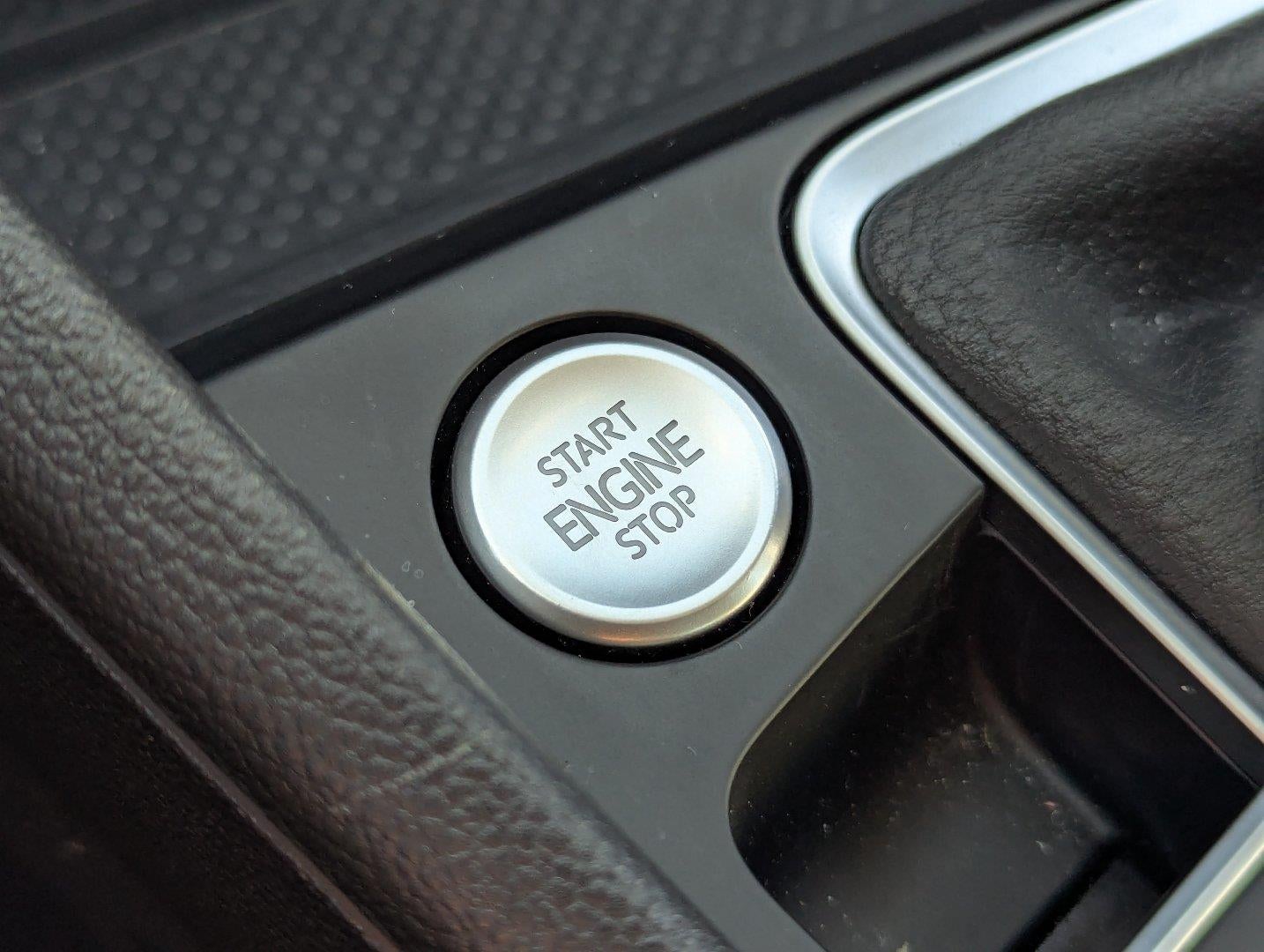 2025 Volkswagen Jetta SEL AUTO
