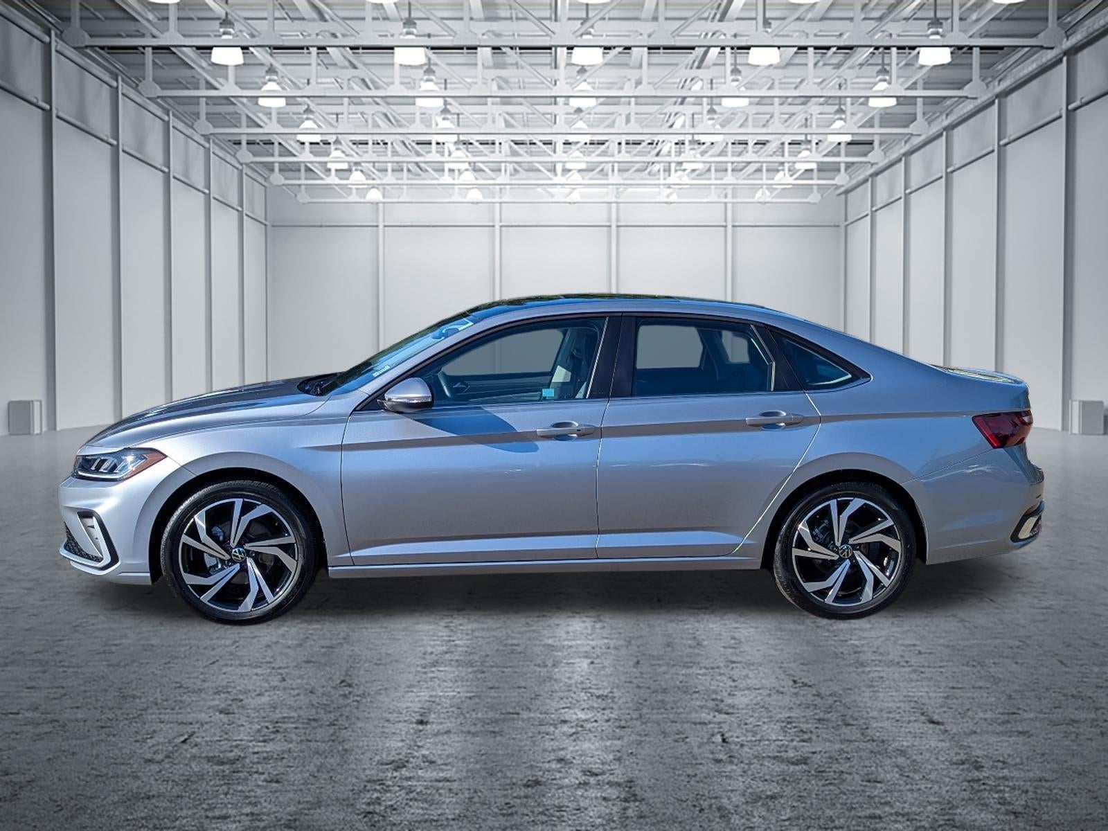 2025 Volkswagen Jetta SEL AUTO