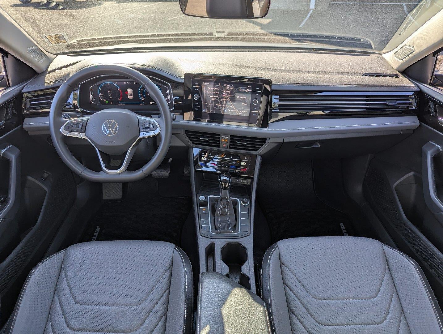 2025 Volkswagen Jetta SEL AUTO
