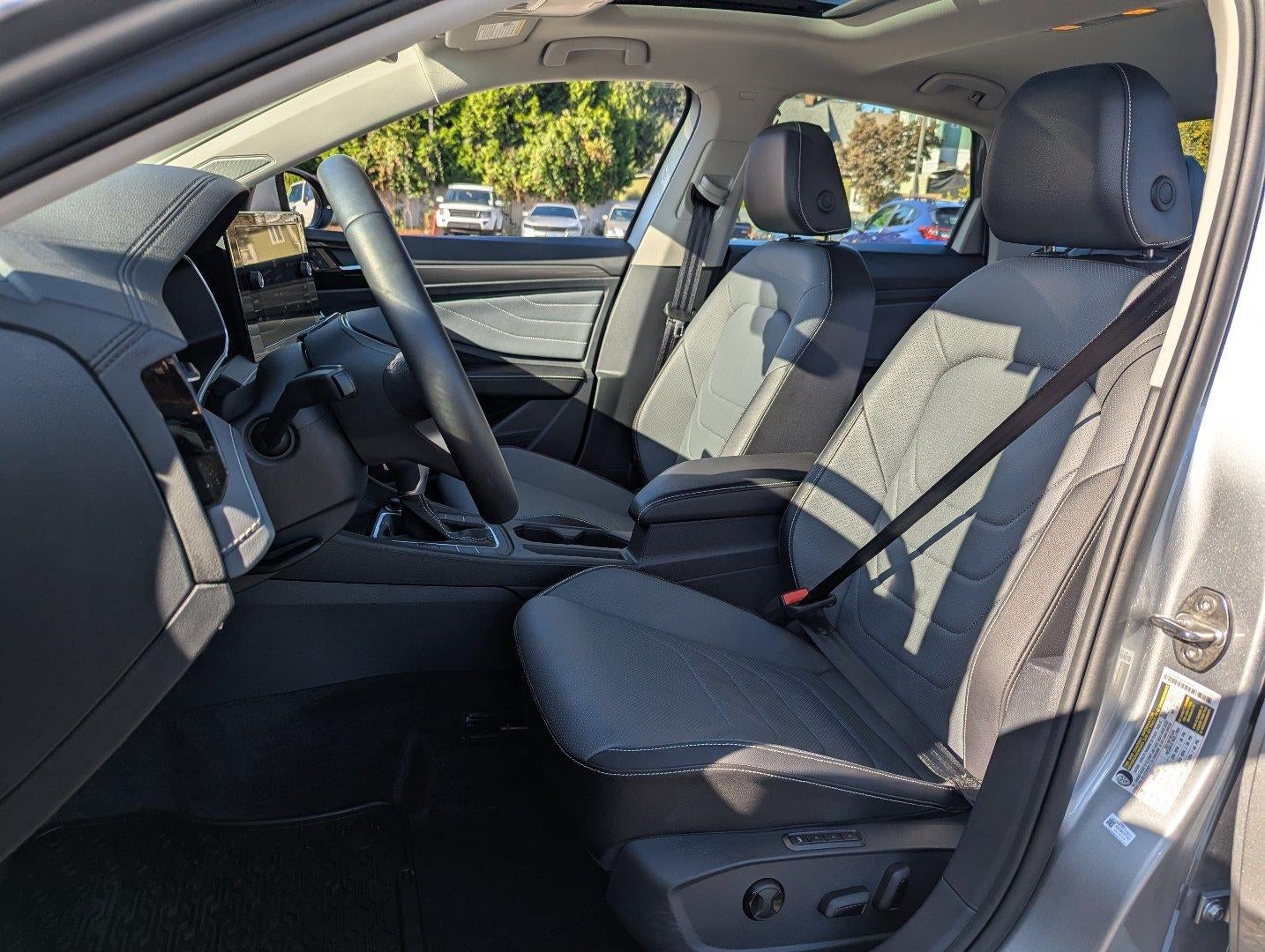 2025 Volkswagen Jetta SEL AUTO