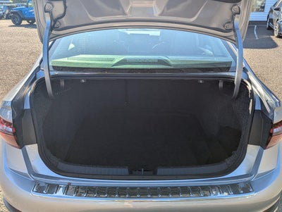 2025 Volkswagen Jetta SEL AUTO