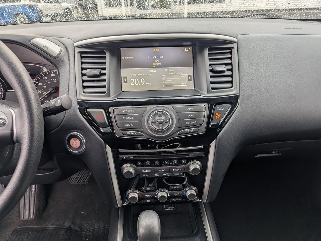 2020 Nissan Pathfinder S