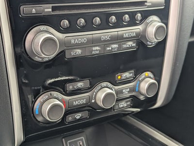 2020 Nissan Pathfinder S