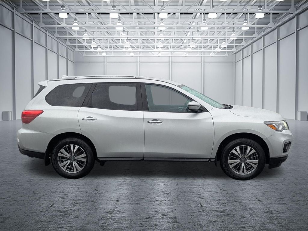 2020 Nissan Pathfinder S