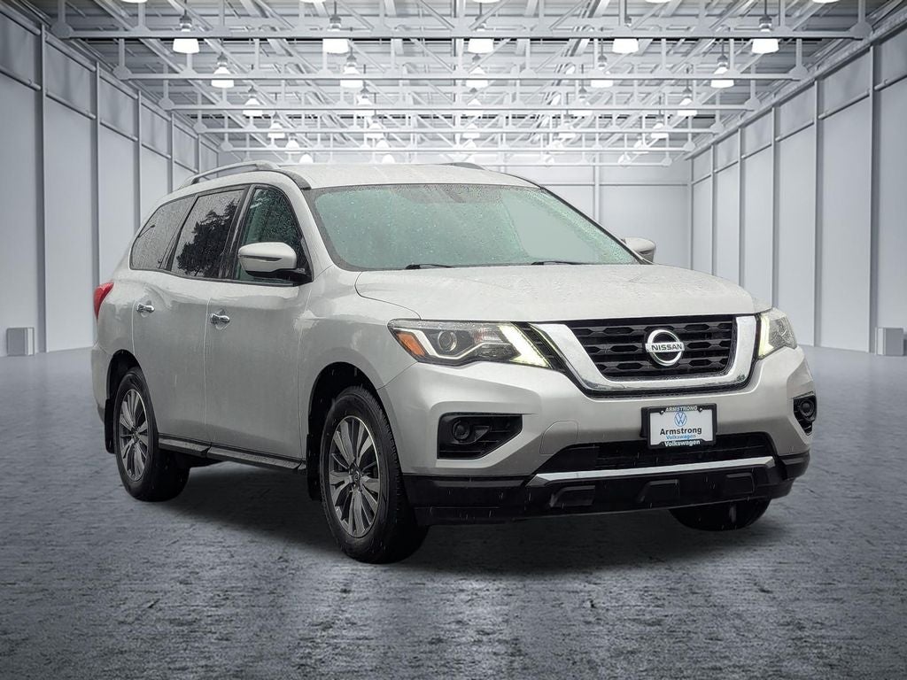 2020 Nissan Pathfinder S