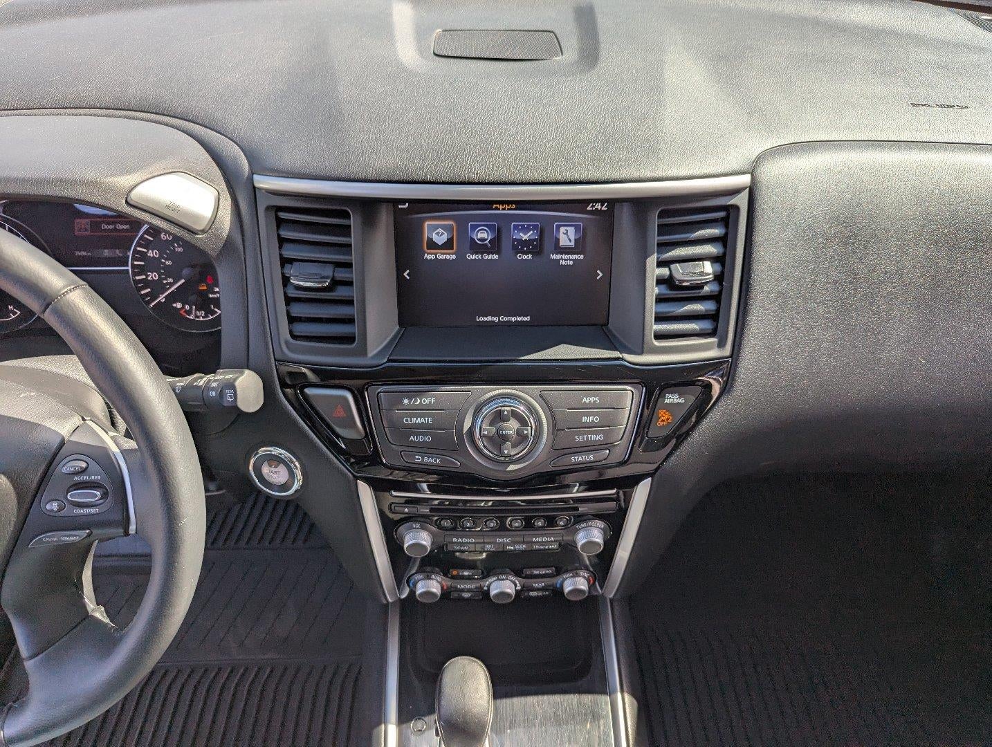 2019 Nissan Pathfinder SV