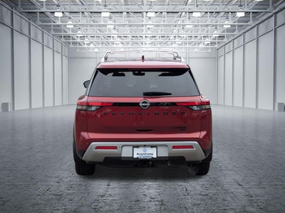 2023 Nissan Pathfinder Platinum