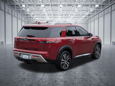 2023 Nissan Pathfinder Platinum