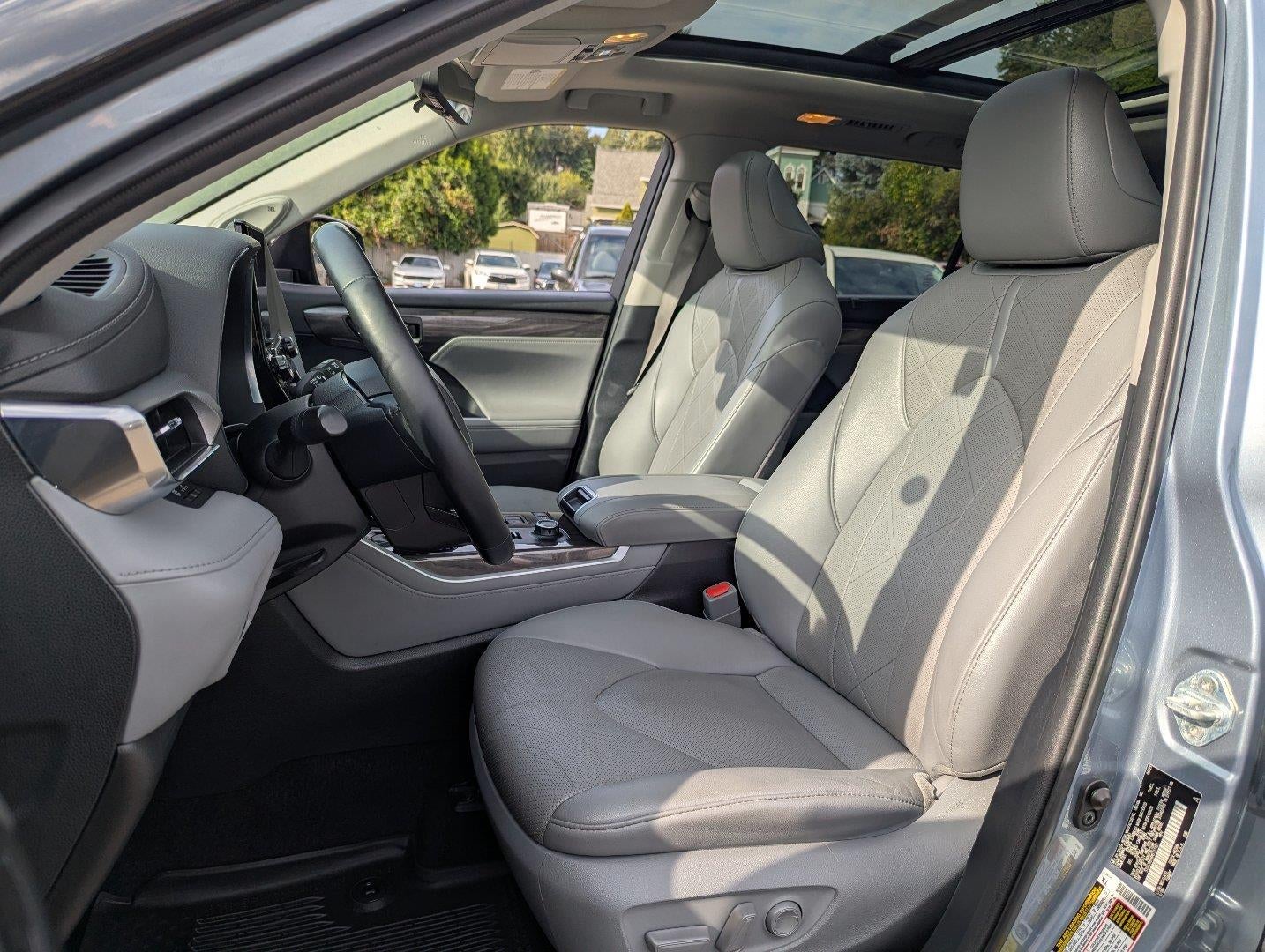 2021 Toyota Highlander Platinum