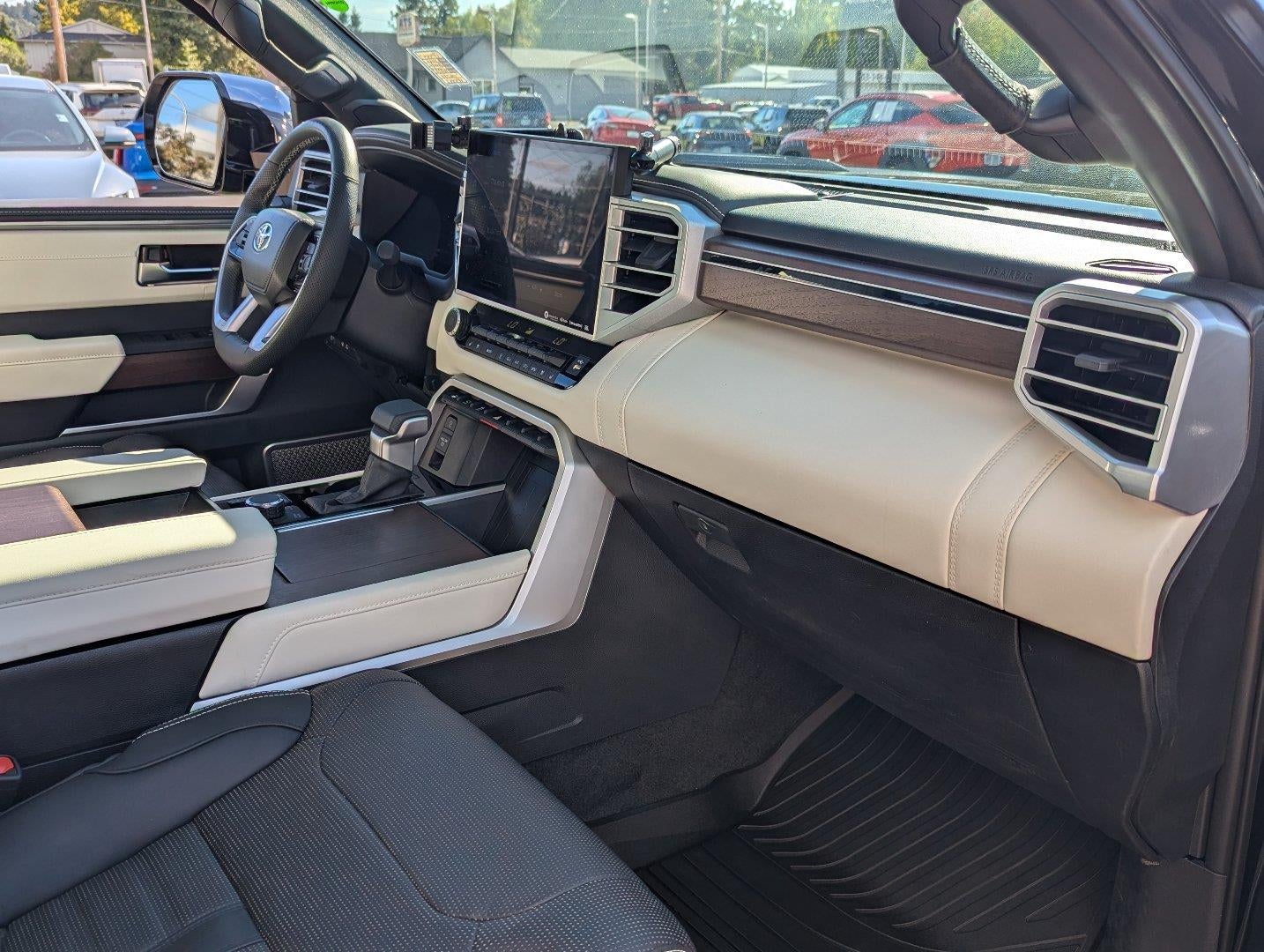 2024 Toyota Tundra Capstone HV