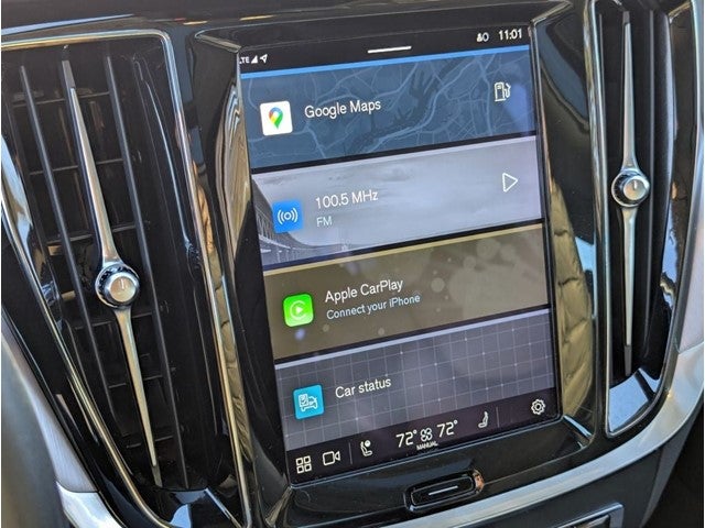 2024 Volvo S60 Core Dark Theme