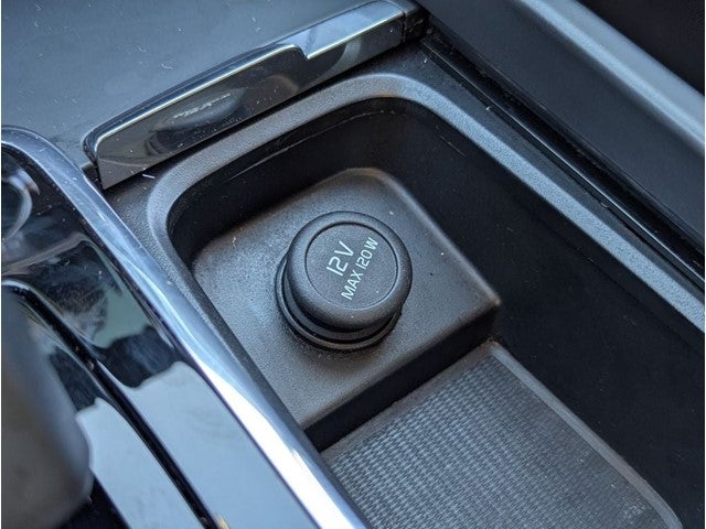 2024 Volvo S60 Core Dark Theme