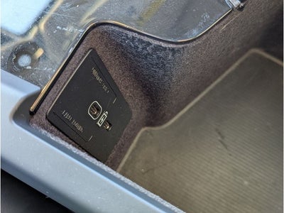 2024 Volvo S60 Core Dark Theme