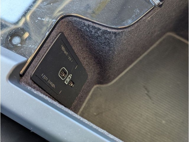 2024 Volvo S60 Core Dark Theme