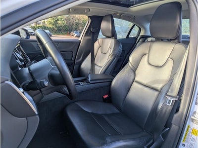 2024 Volvo S60 Core Dark Theme