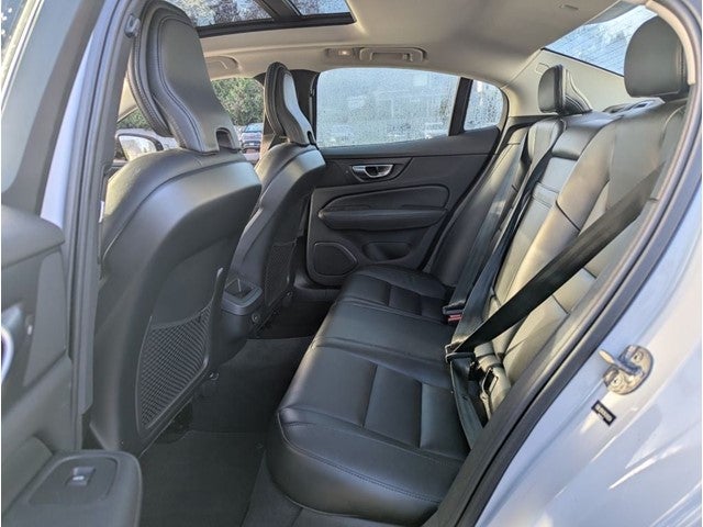 2024 Volvo S60 Core Dark Theme