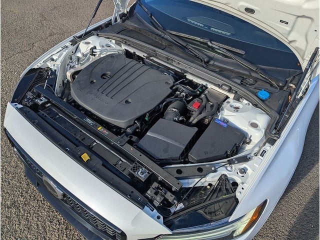 2024 Volvo S60 Core Dark Theme