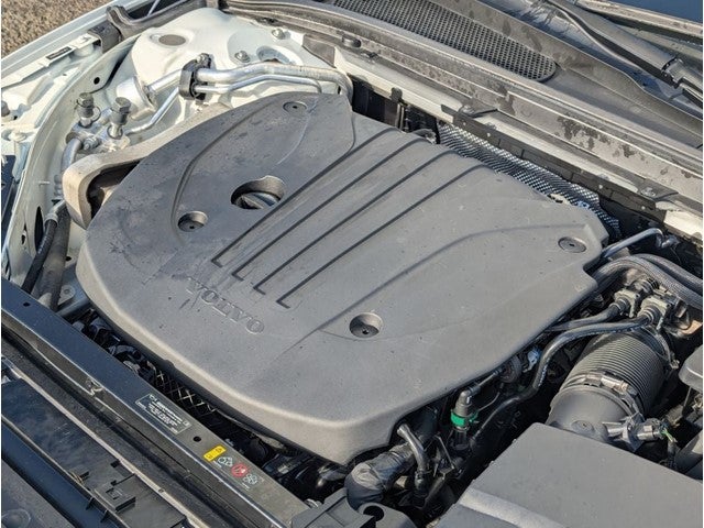 2024 Volvo S60 Core Dark Theme