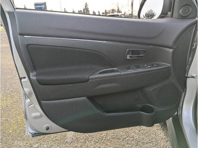 2025 Mitsubishi Outlander Sport ES