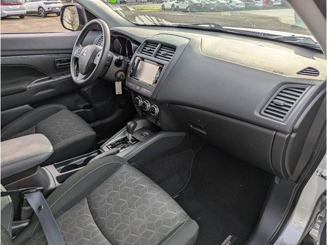 2025 Mitsubishi Outlander Sport ES