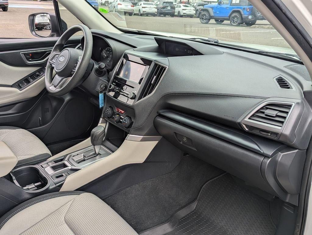 2022 Subaru Forester Base