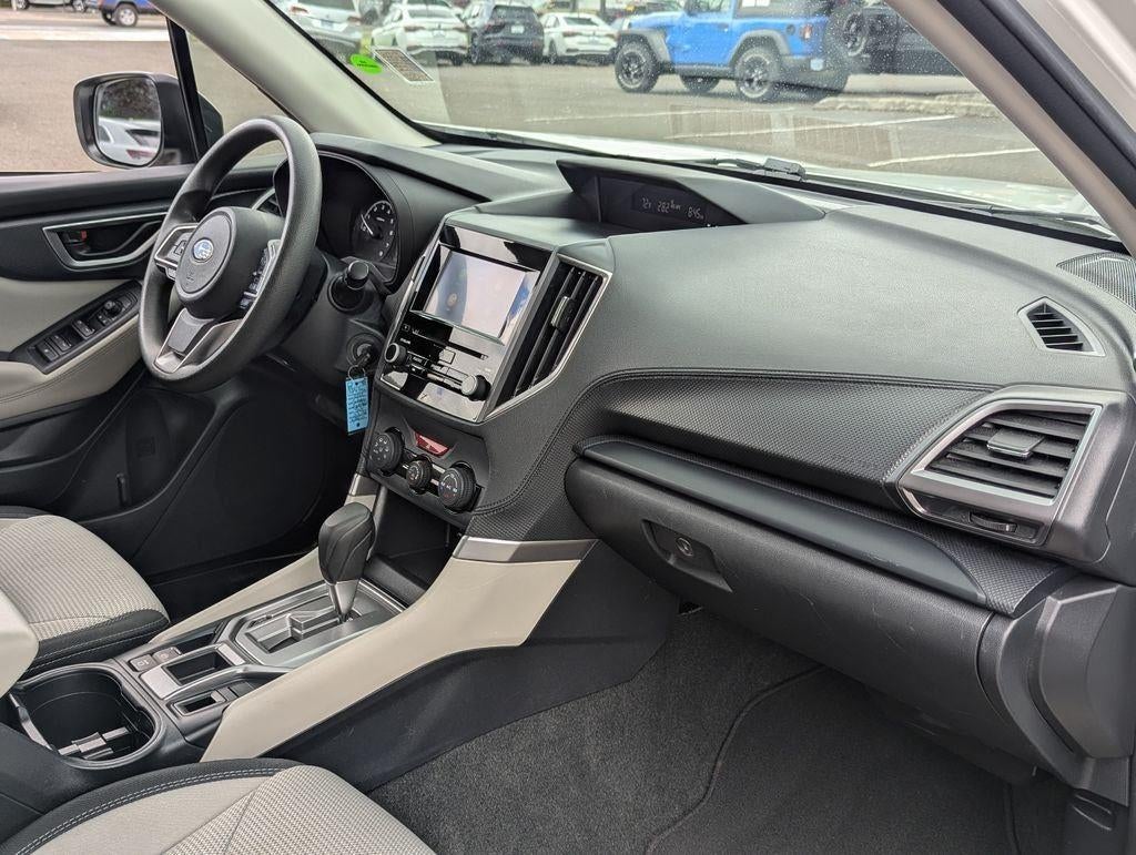 2022 Subaru Forester Base