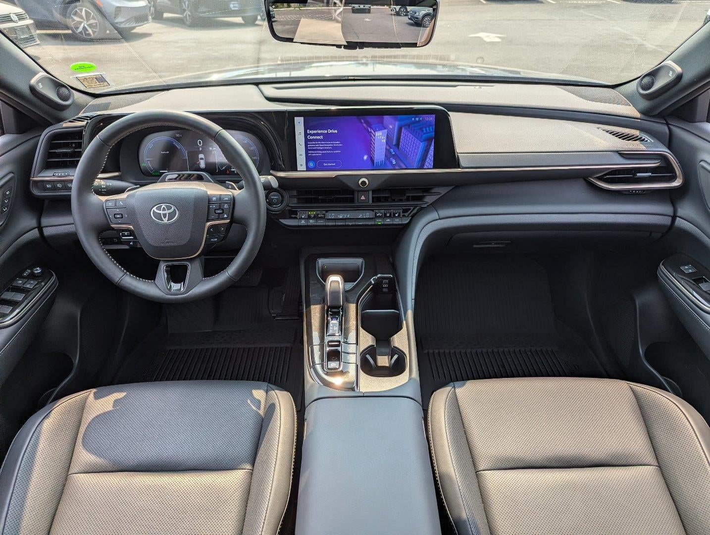 2025 Toyota Crown Signia Limited