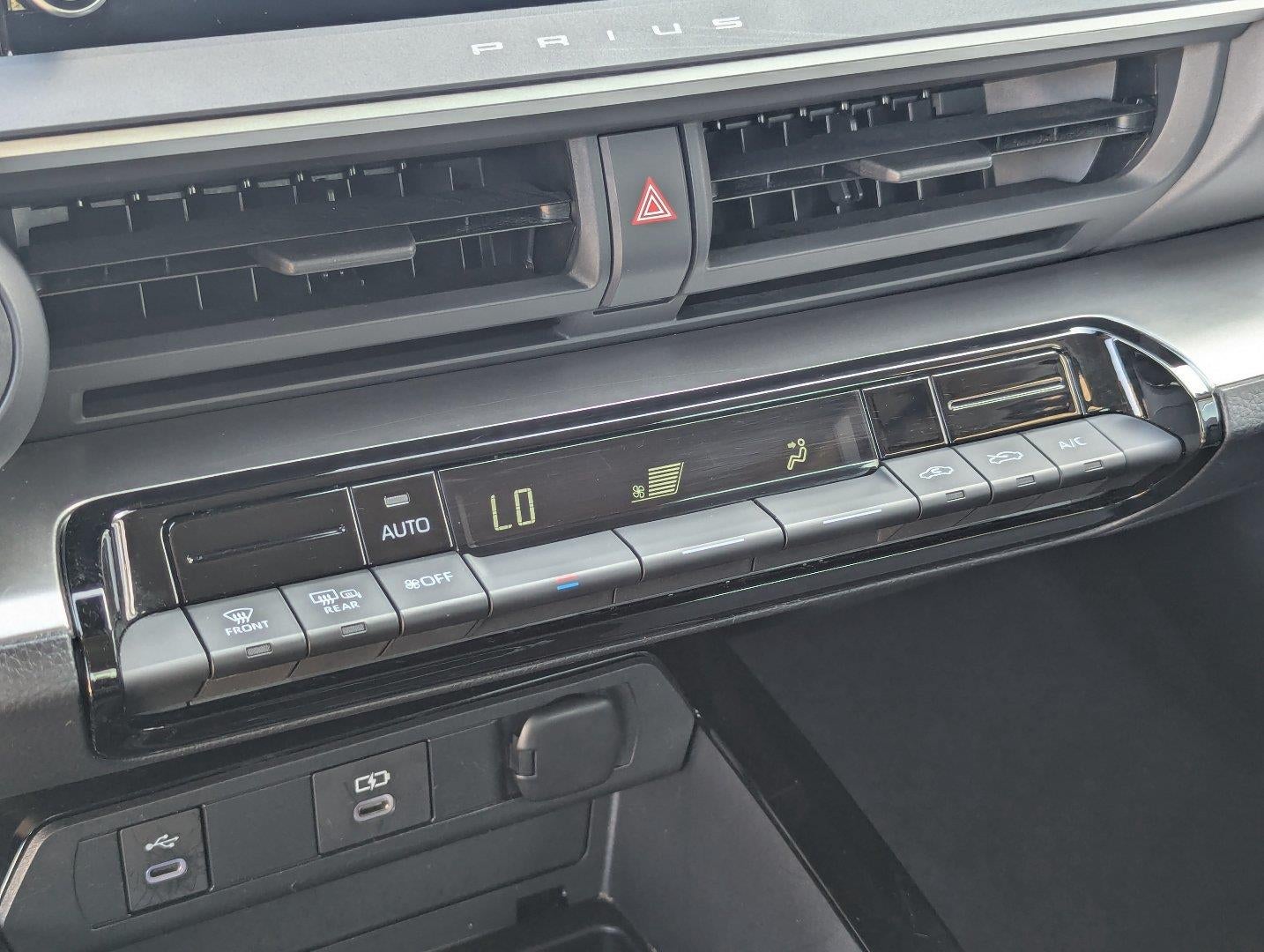 2025 Toyota Prius LE