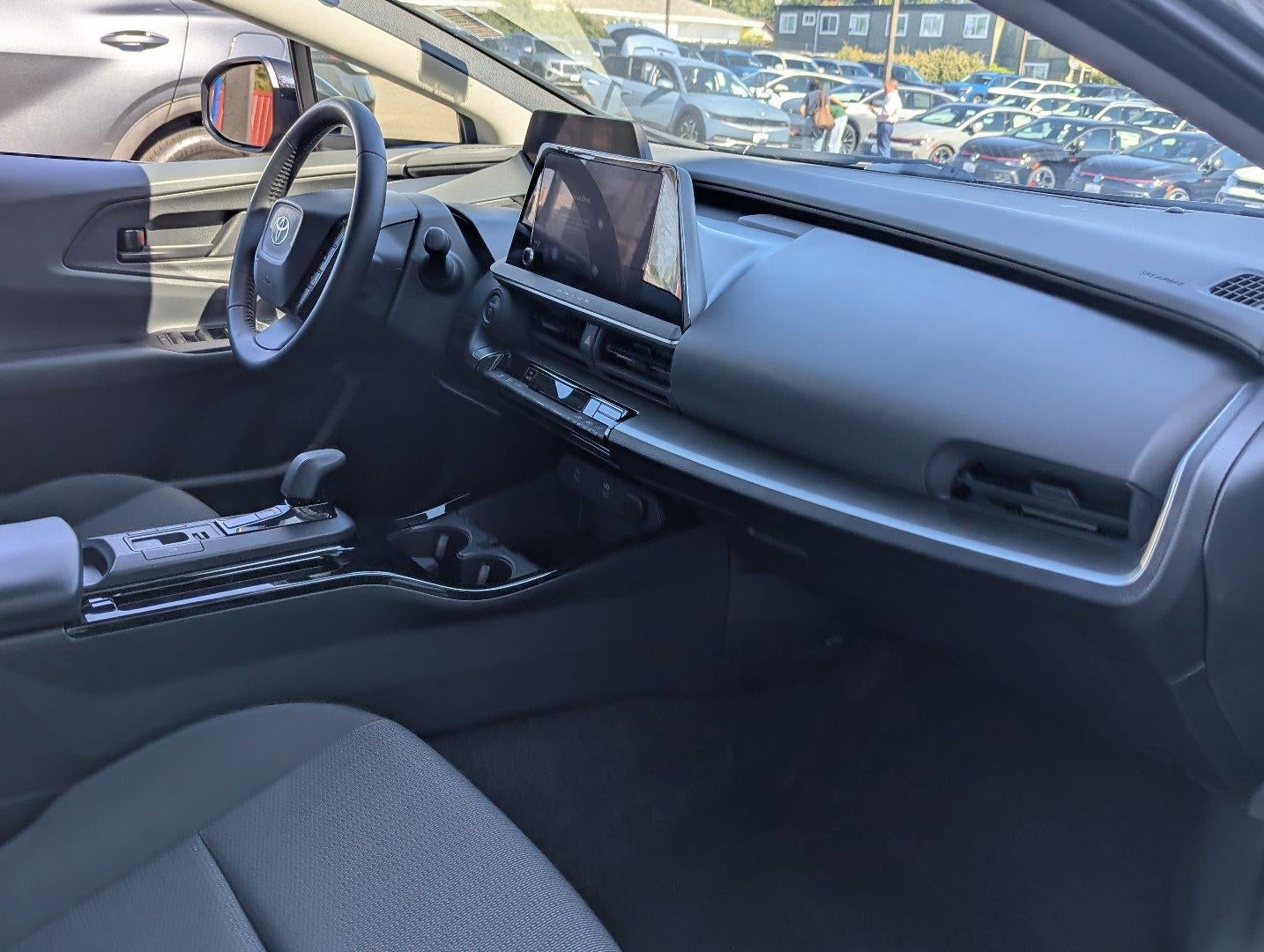 2025 Toyota Prius LE
