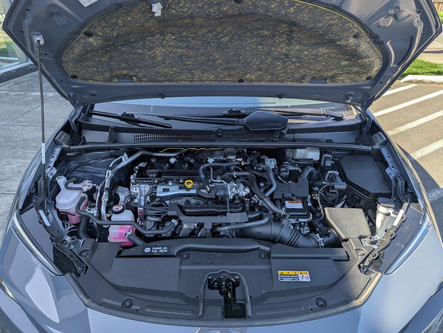 2025 Toyota Prius LE