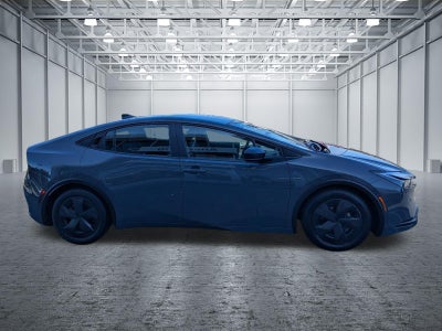 2025 Toyota Prius LE