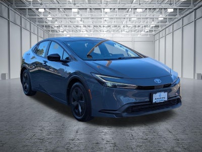 2025 Toyota Prius LE