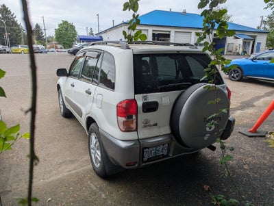 2003 Toyota RAV4 Base