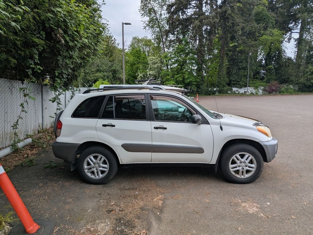2003 Toyota RAV4 Base