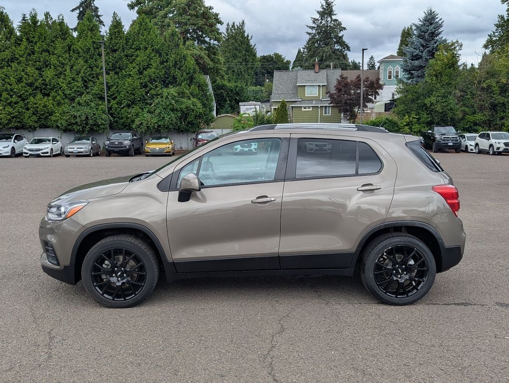 Used 2021 Chevrolet Trax LT with VIN KL7CJPSM7MB375250 for sale in Gladstone, OR