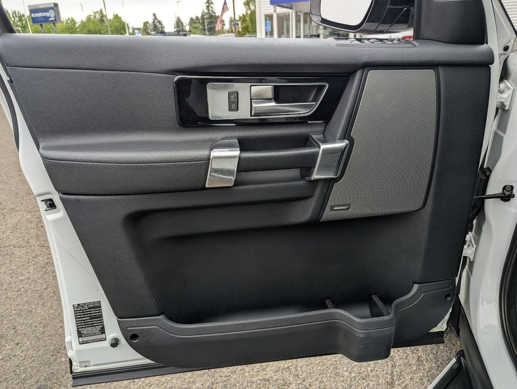 2015 Land Rover LR4 Base