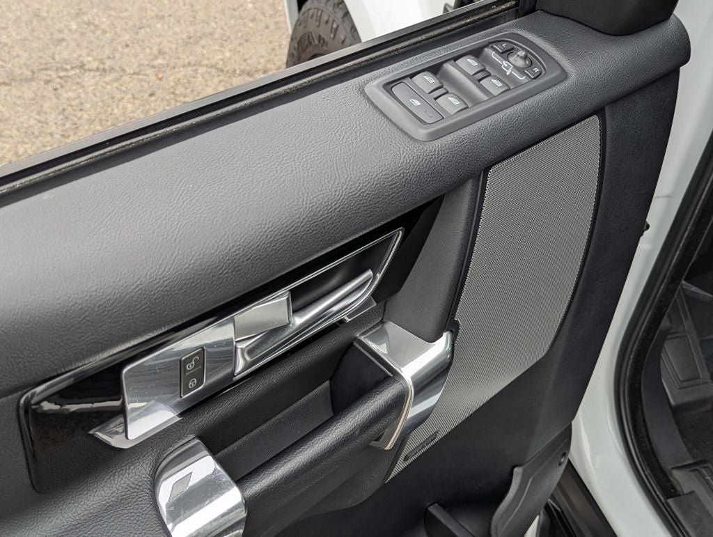 2015 Land Rover LR4 Base